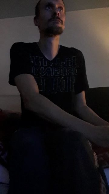 81cuteboy  10-12-2021 Recorded Video Topless